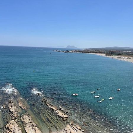 Maravilloso Apartamento En Primera Linea De Playa. トレグアディアロ エクステリア 写真